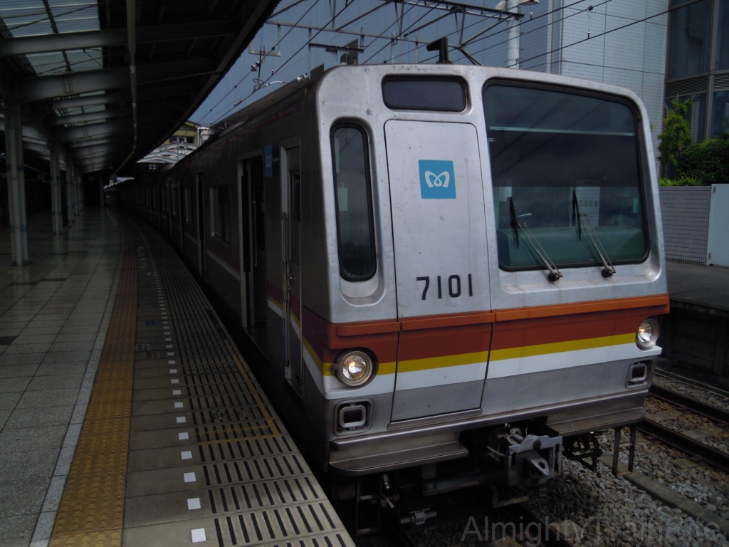 東京メトロ7000系電車 - AlmightyTrainSite